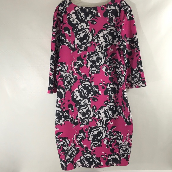 Scoop Neck  ¾-Sleeve Bodycon Mini Dress - Picture 6 of 7
